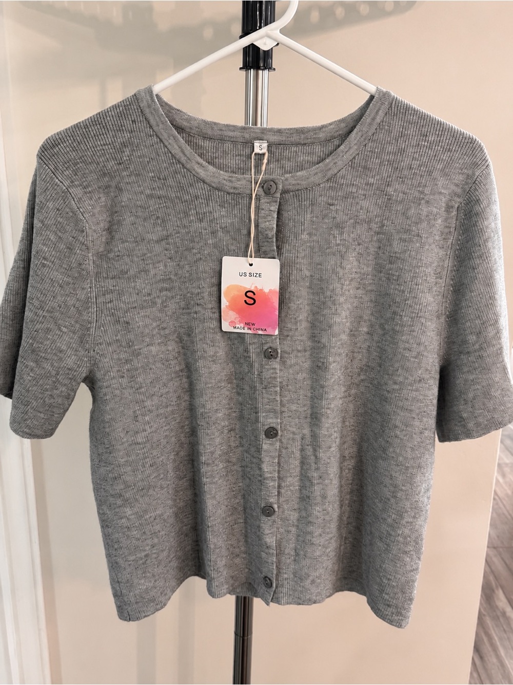 Amazon Gray Ribbed Button-Front Short Sleeve Cardigan